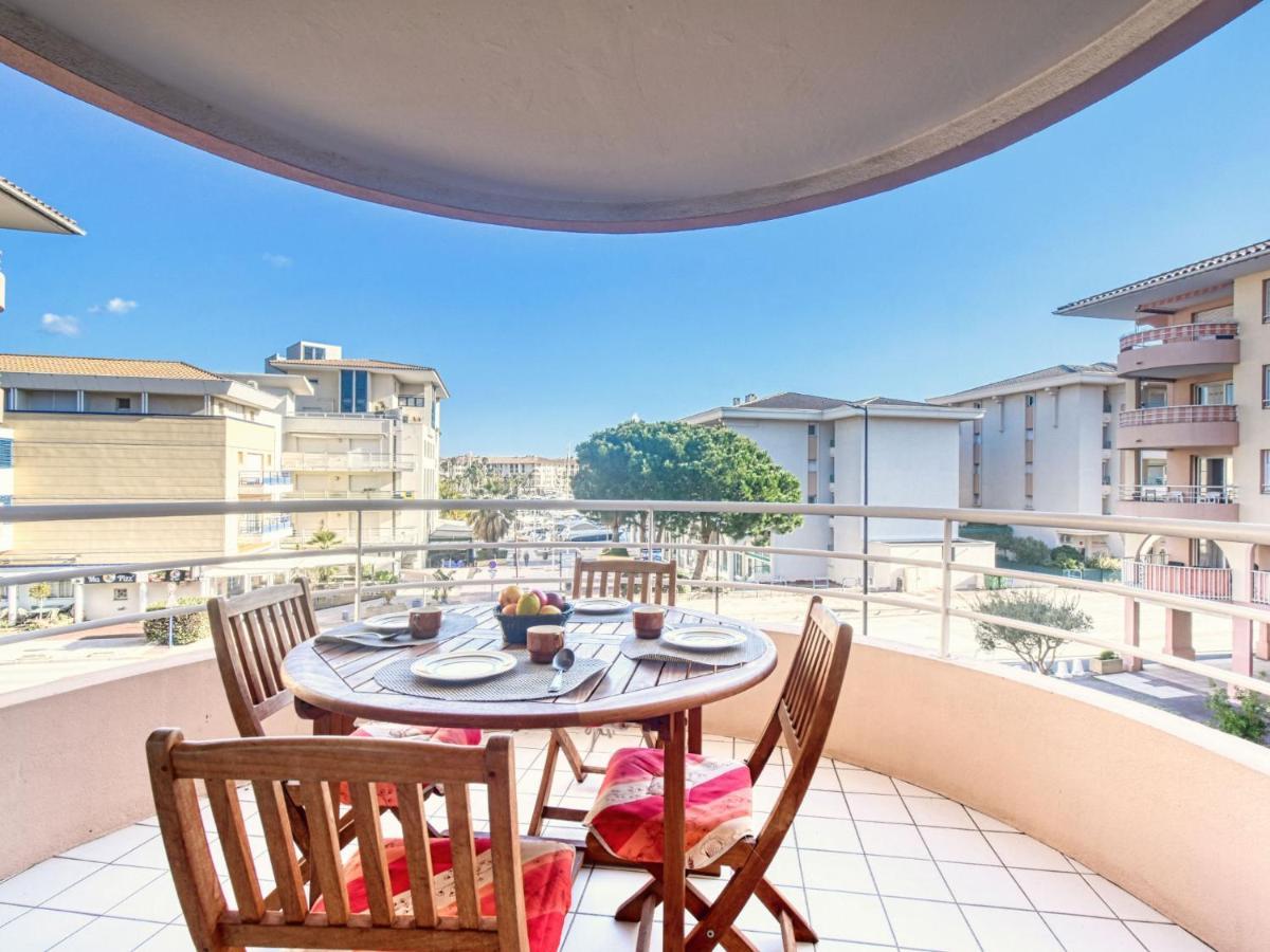 Le Consul By Interhome Fréjus